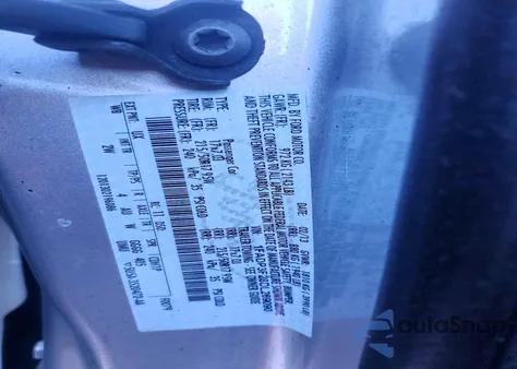 2013 Ford Focus Se z USA, uszkodzony, nr VIN 1FADP3F28DL269090